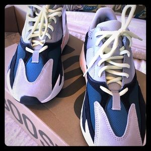 Yeezy 700 wave runners size 10.5 men’s